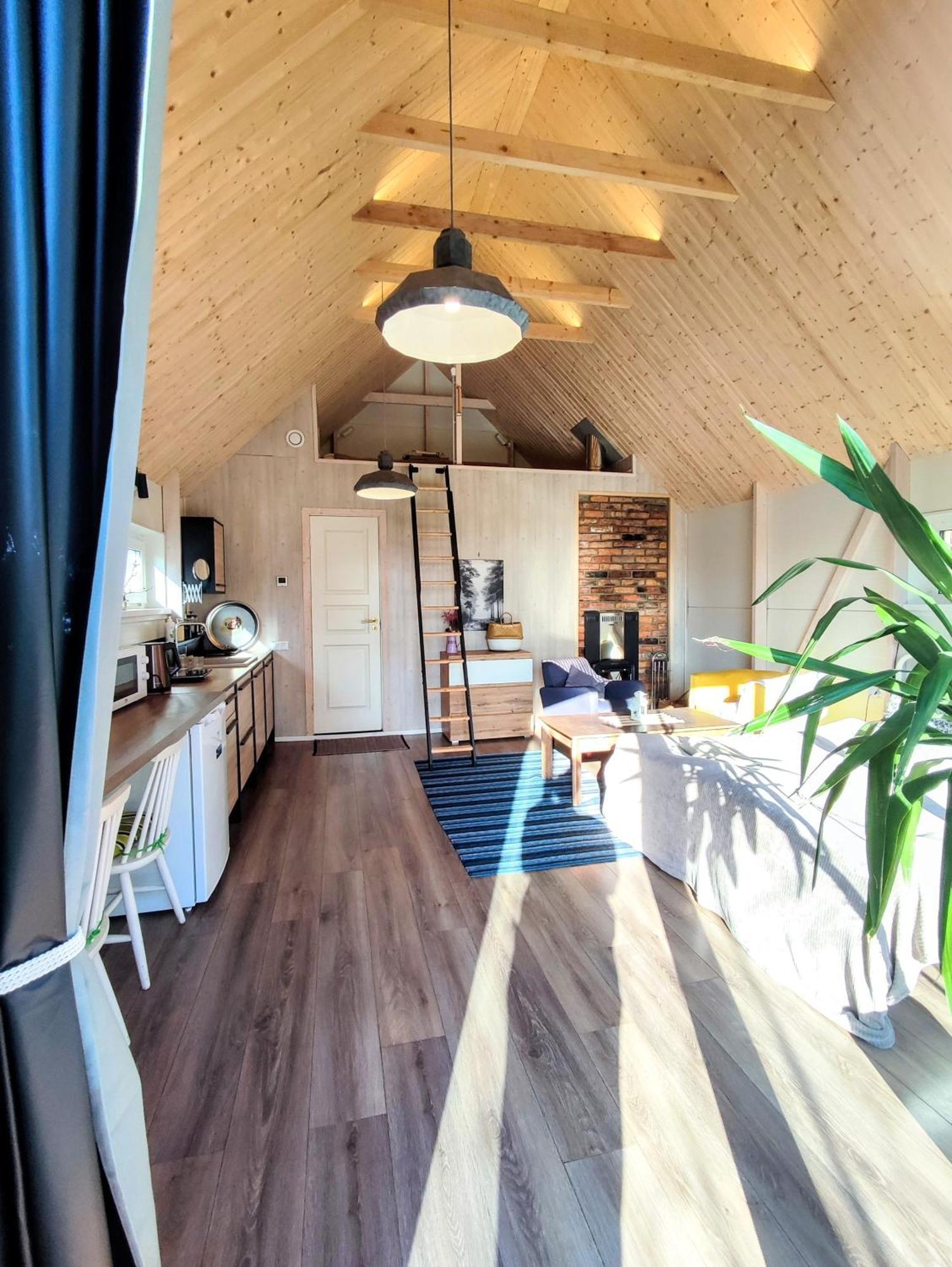 Modern Sauna Cabin In Horse Ranch Liyeplauke Exterior foto